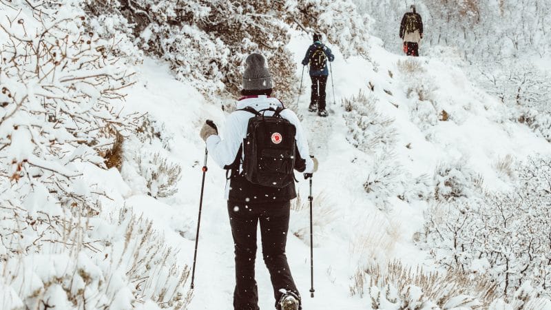 Raquette en montagne : la tenue idéale