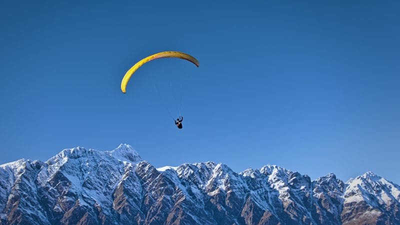 Où faire du saut en parachute près de Lyon ?
